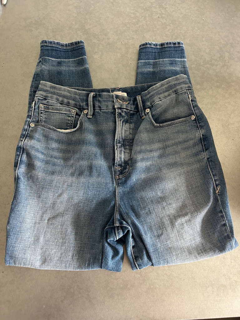 Good American Destroyed Skinny Crop Jean Light Wash